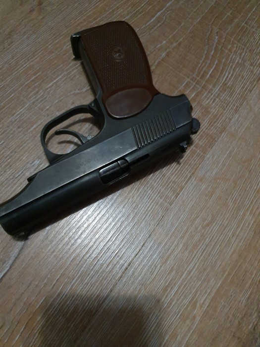 XHlOf9mCCfI.jpg