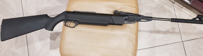 F8g2bxo18cA.jpg