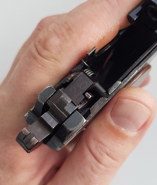 vkF366DBOic.jpg