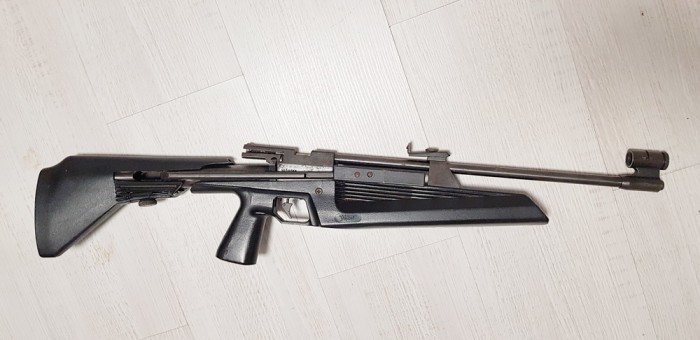 Cz_Cpb8UE48.jpg