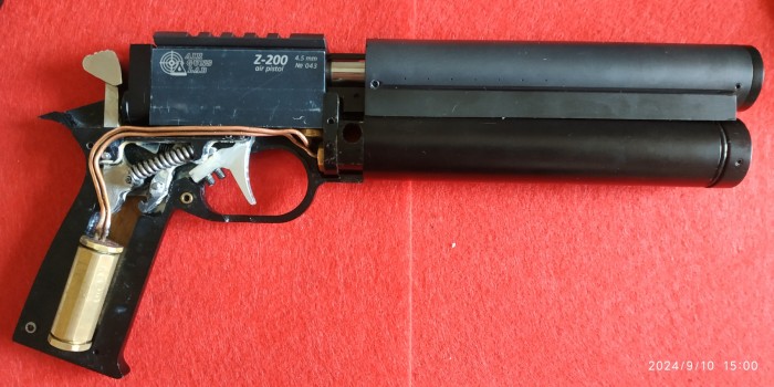 Z-200_02.jpg